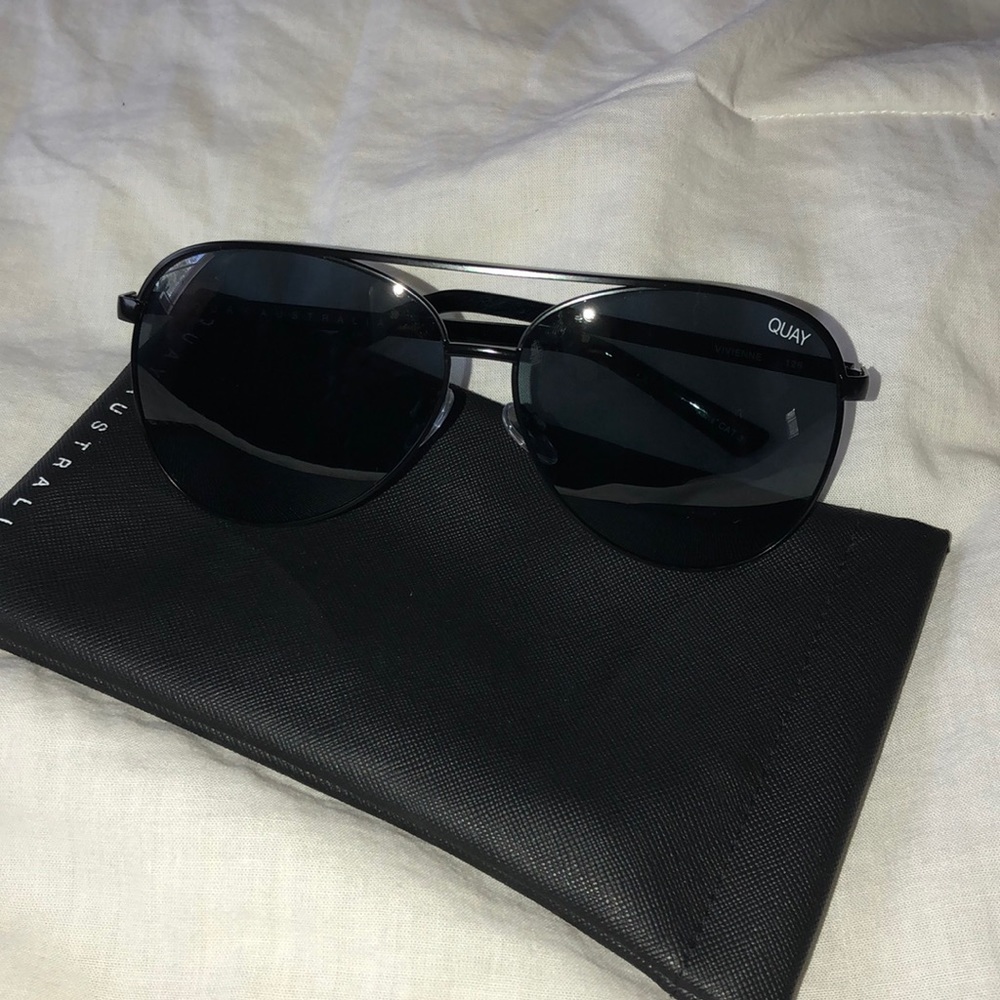 Brand new Quay sunglasses